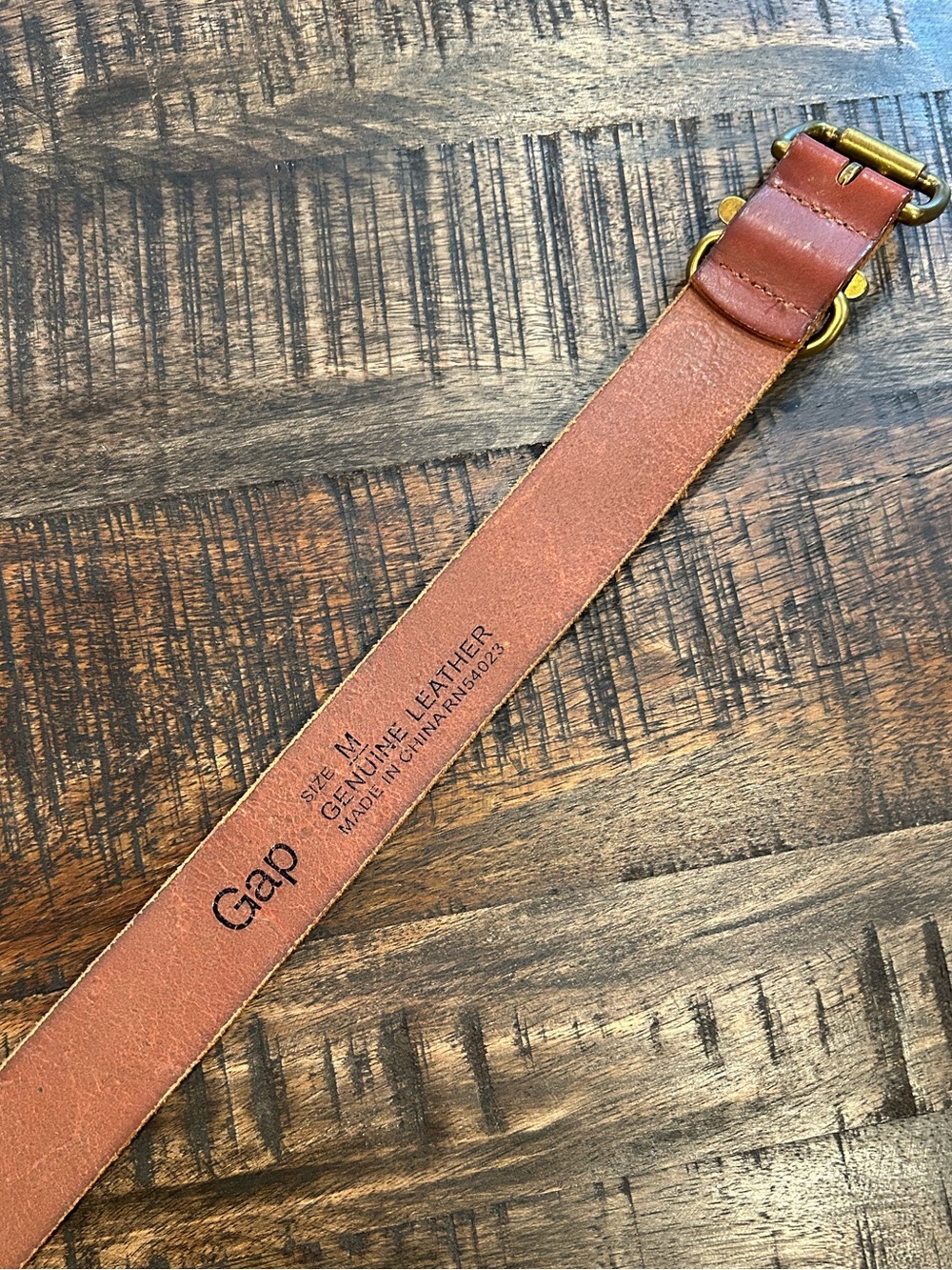 Gap Brand Brown Leather Belt Brass Buckle Size Medium - Picture 2 of 6